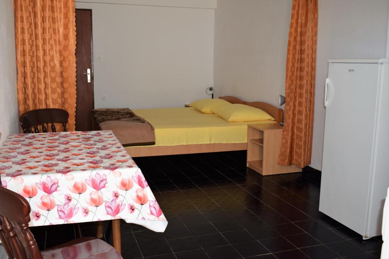 Apartments By The Sea Kabli, Peljesac - 10225 Brijesta 外观 照片
