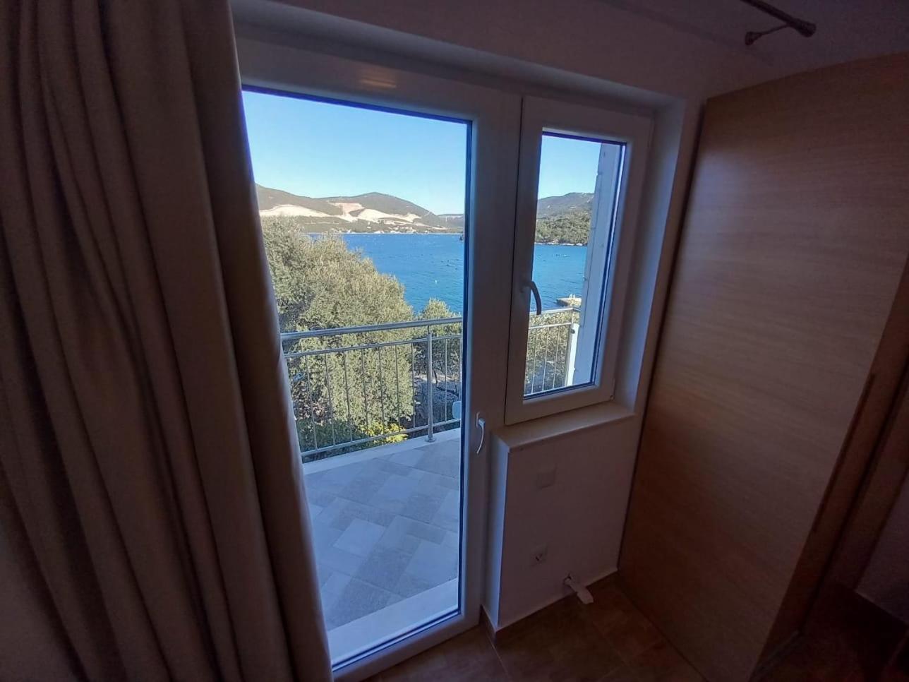 Apartments By The Sea Kabli, Peljesac - 10225 Brijesta 外观 照片